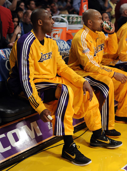 这背后是她 这背后是她