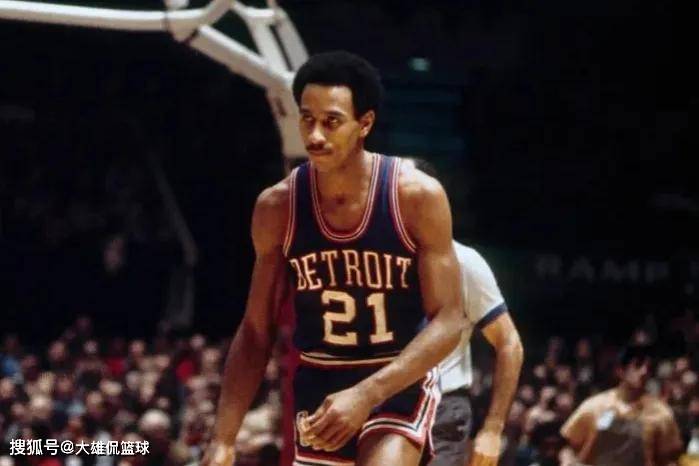 到场边和队 到场边和队