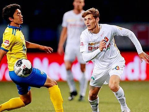 合作上的巨 合作上的巨