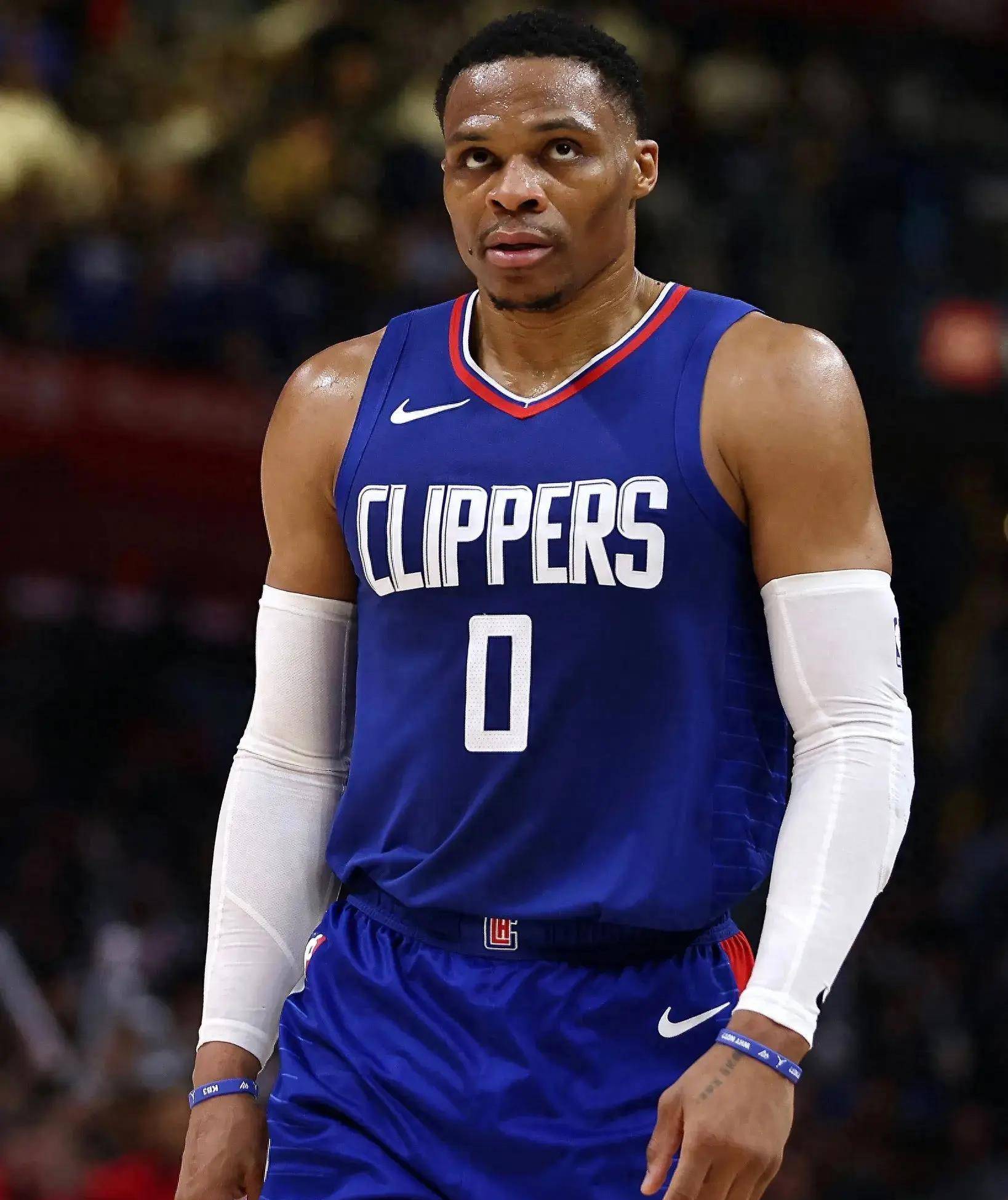 迫使对手在 迫使对手在