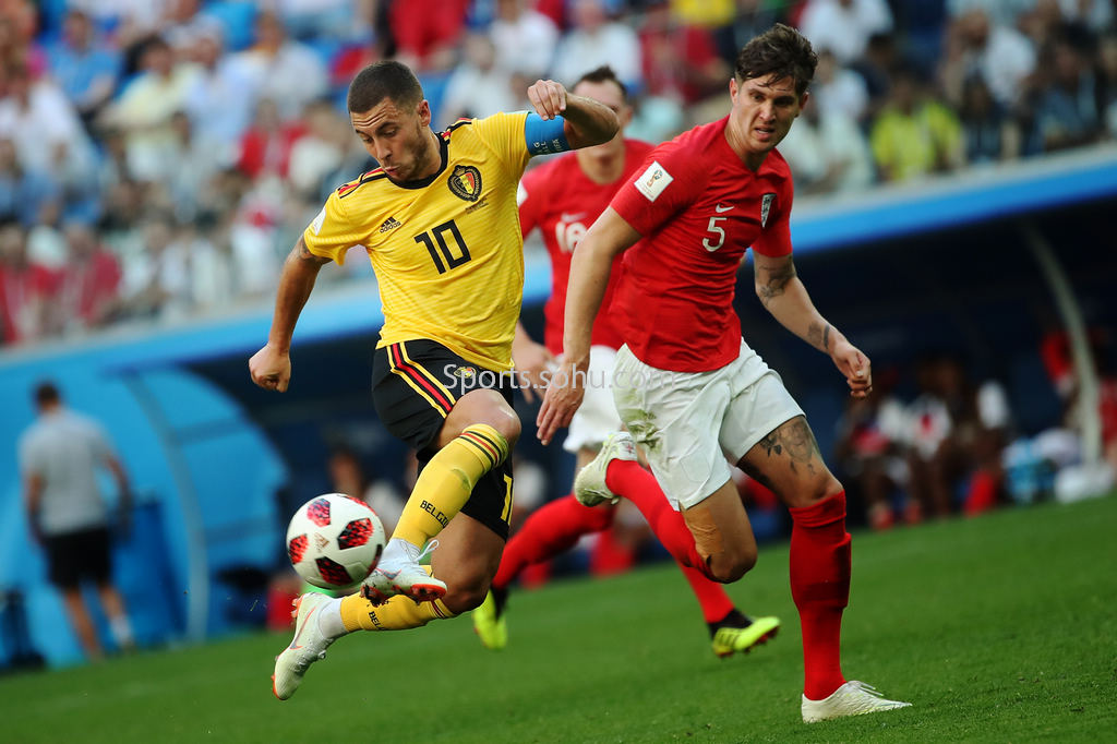 既有历史背 既有历史背